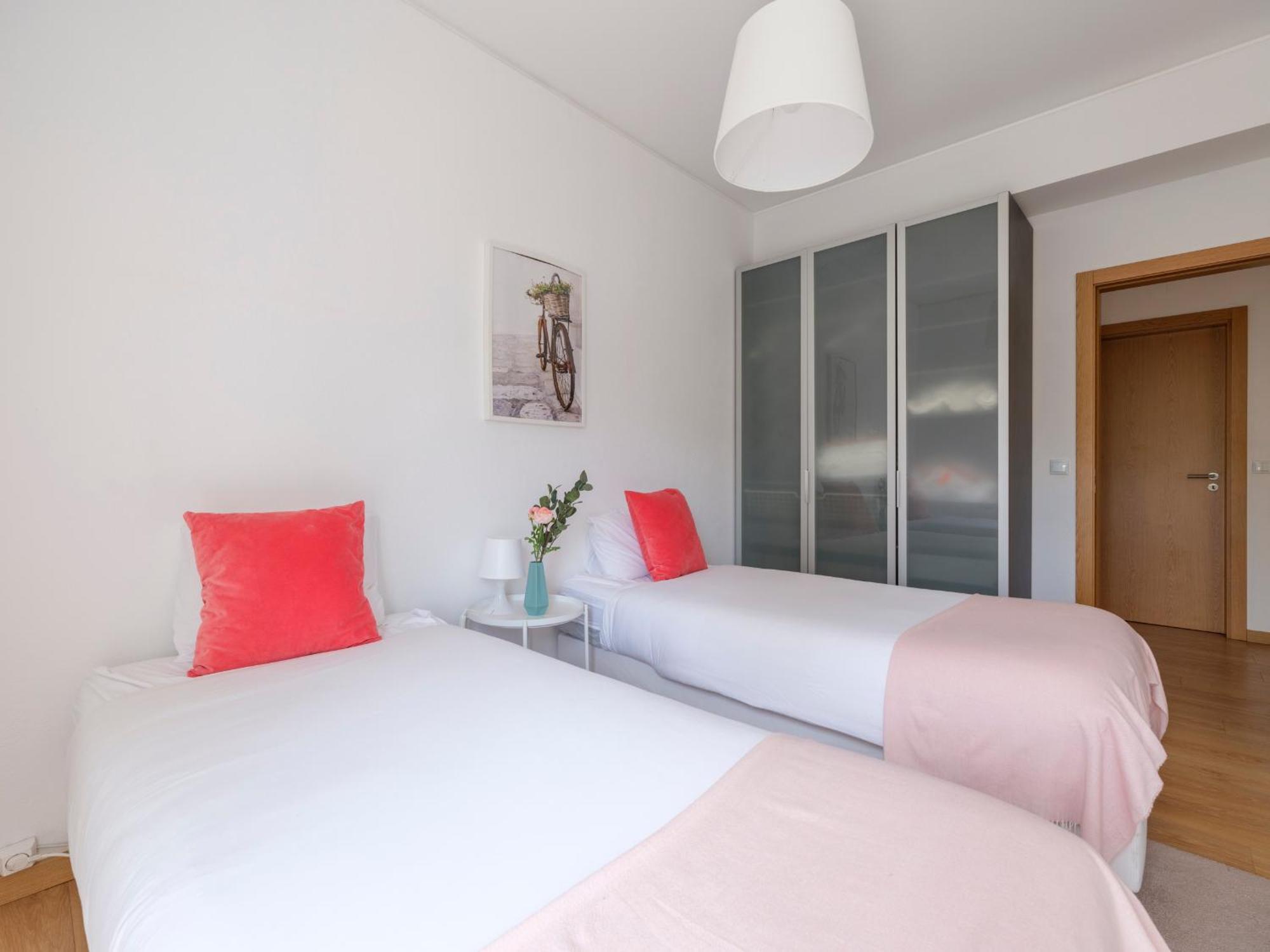 Olivais Spacious Apartment Near Airport Lisboa 外观 照片